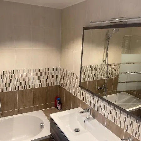 Petite Maison Climatisee Apartment *